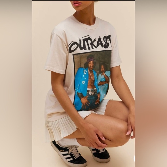 DAYDREAMER OUTKAST PHOTO WEEKEND TEE Small NWT - Picture 2 of 6